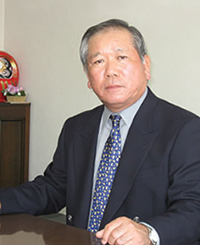 間瀬　隆夫